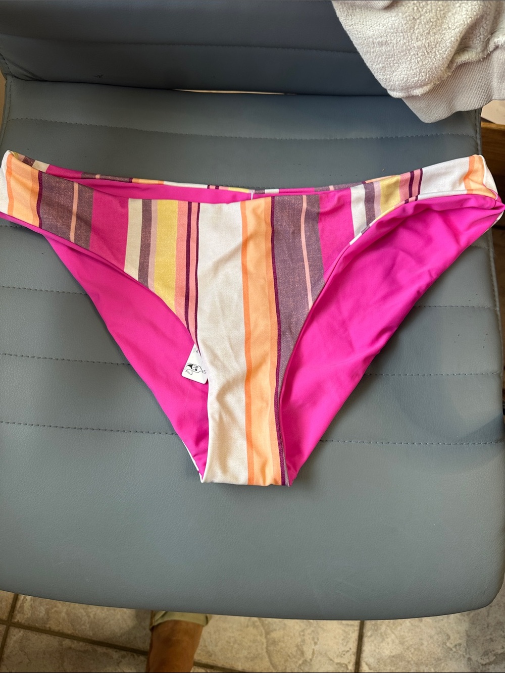 Cupshe Hot Pink & Multi-Striped Women’s Bikini Bottom